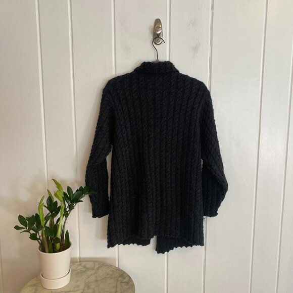 Hand-Finished Sweaters of Ireland Wool Cardigan - Picture 2 of 10